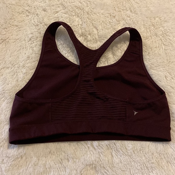 ON Women’s Racerback sports bra - Picture 3 of 3